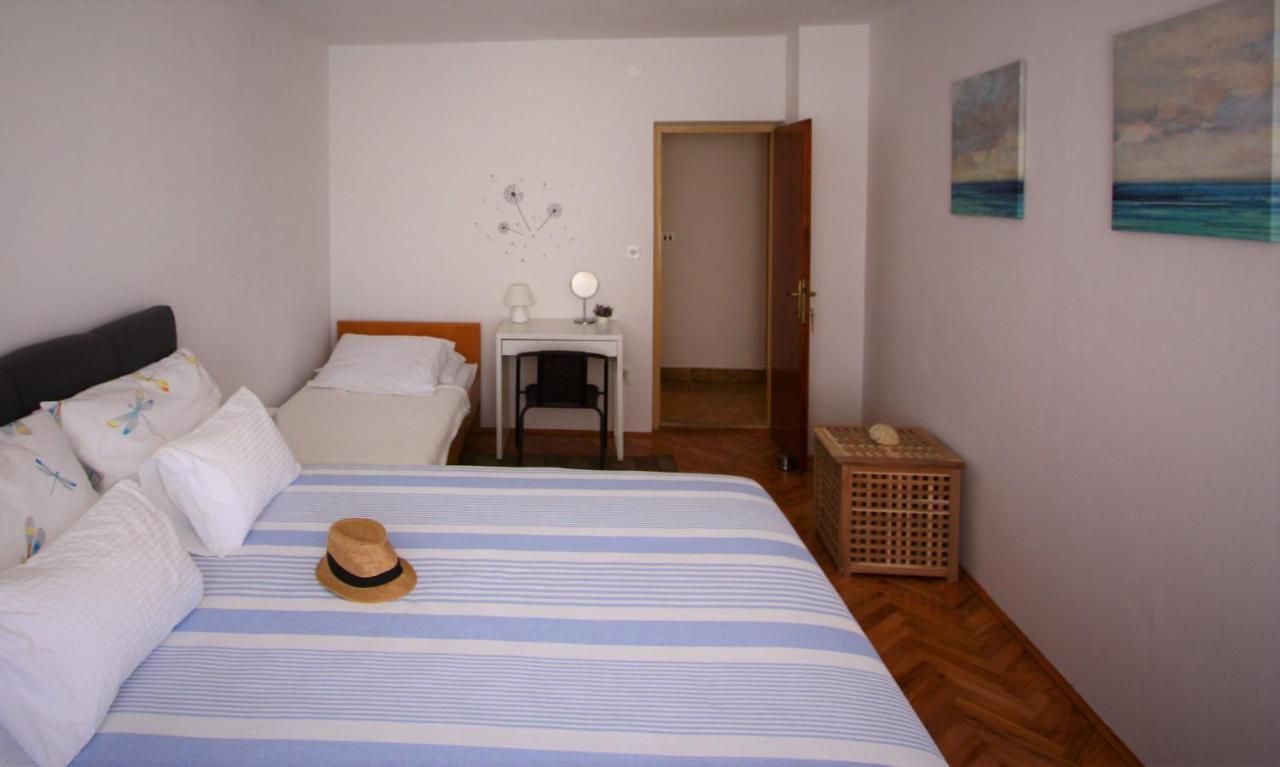 Rooms & Apartments Dolac Hvar Town Exterior photo