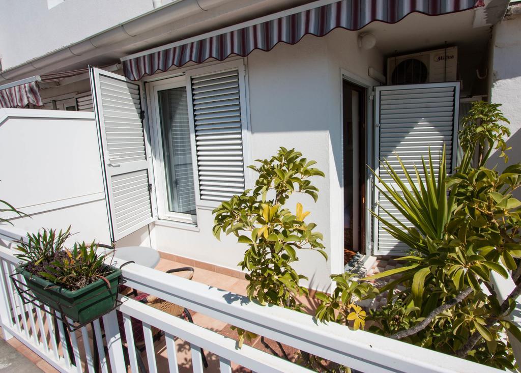 Rooms & Apartments Dolac Hvar Town Exterior photo